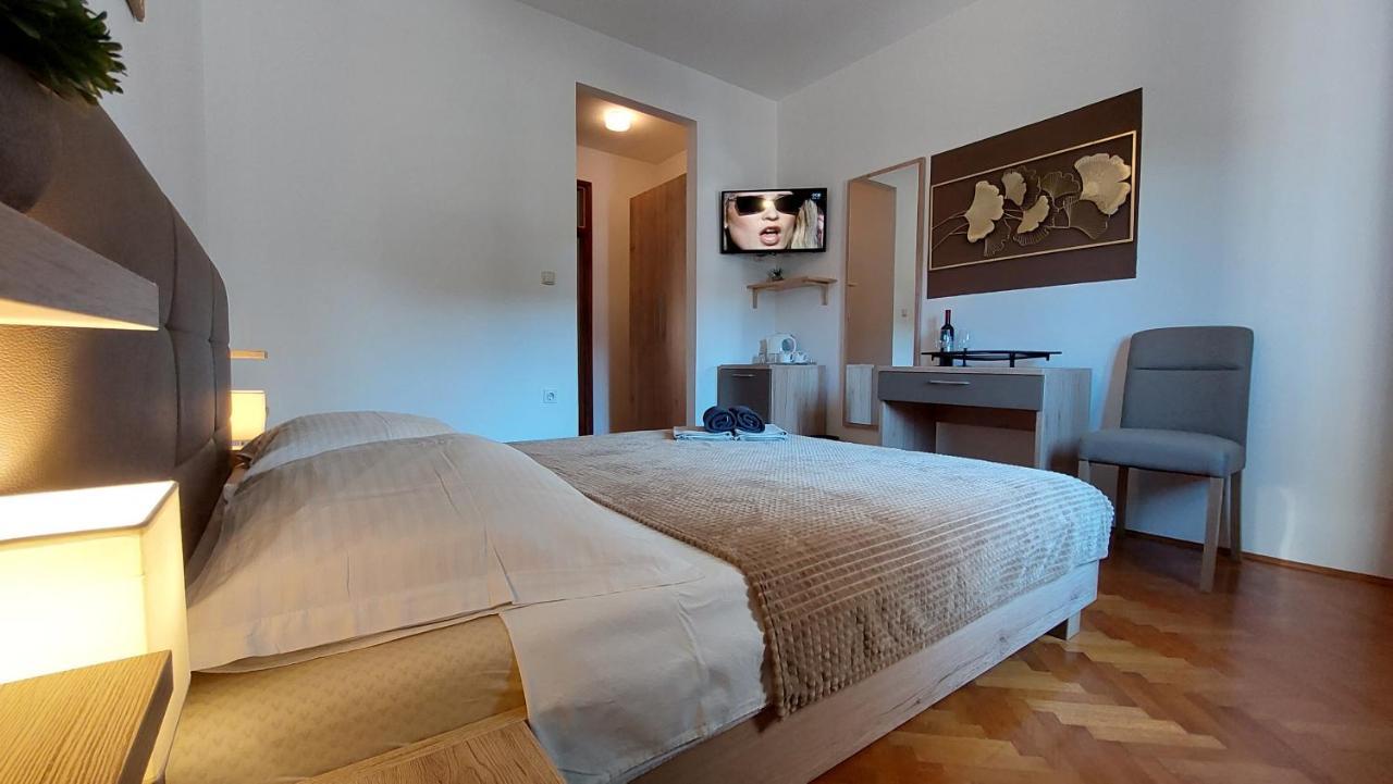Villa Salvia Rooms And Apartments Rovinj Bagian luar foto