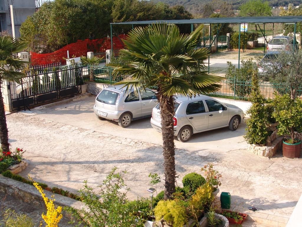 Villa Salvia Rooms And Apartments Rovinj Bagian luar foto